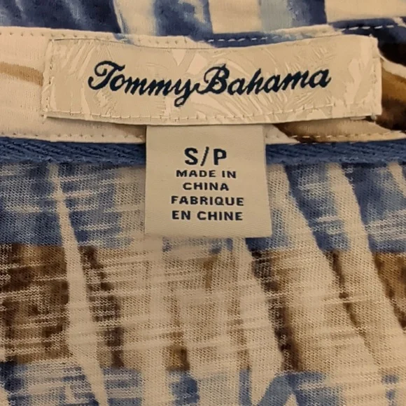 Tommy Bahama Women's Shirt - Picture 3 of 5